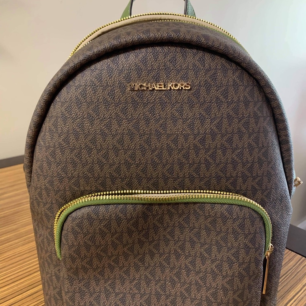 MK medium Erin backpack - Picture 1 of 5